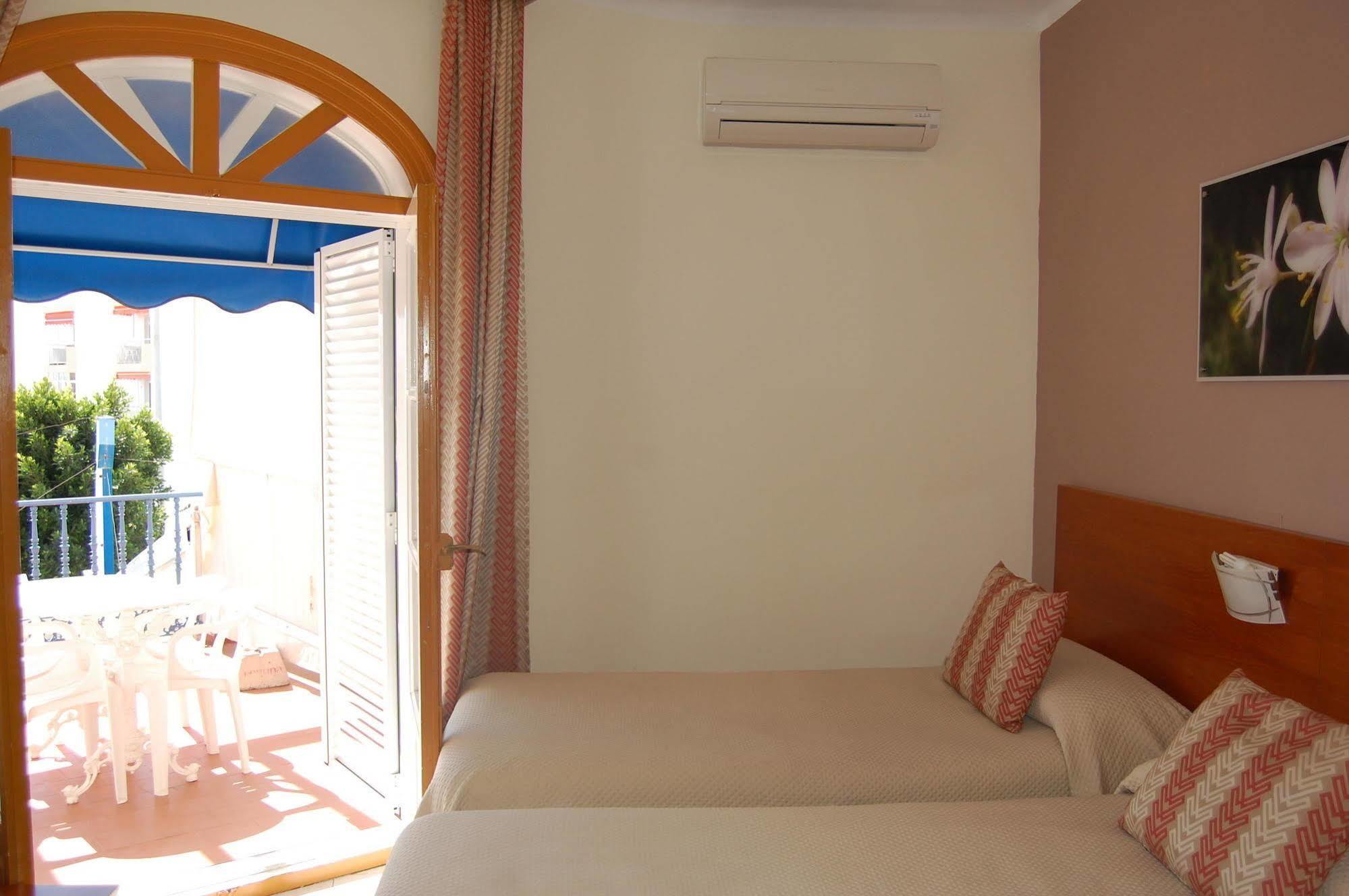 Marazul Hotel 2*